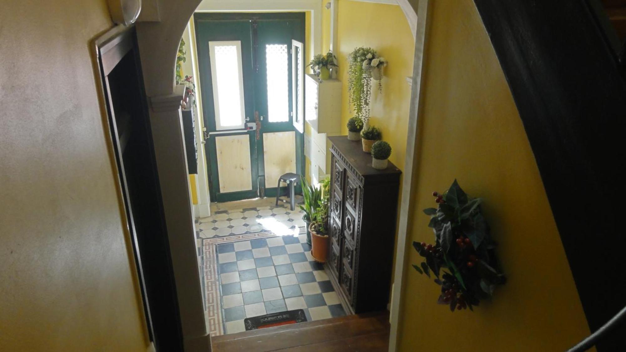 Santa Barbara Apartment *